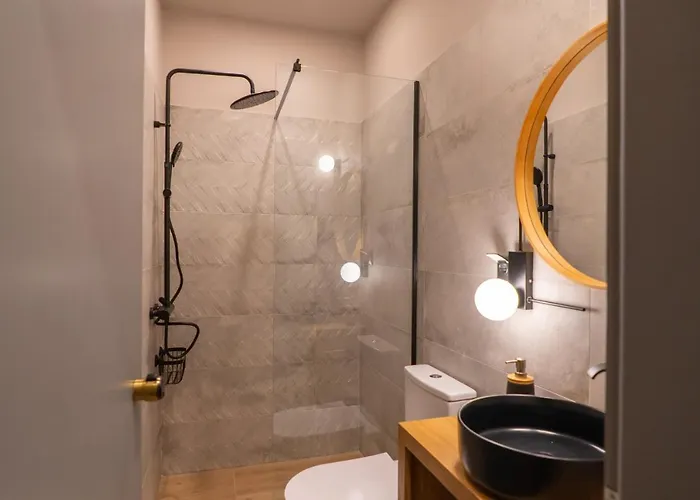 Seafront Karma Luxury - An Escape From Reality Holiday home *