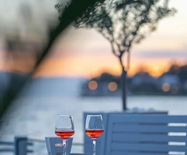 Holiday home Seafront Karma Luxury - An Escape From Reality *