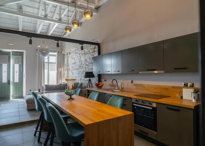 Seafront Karma Luxury - An Escape From Reality * Kato Gatzea