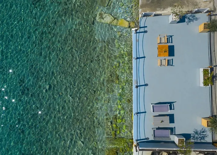 Seafront Karma Luxury - An Escape From Reality Holiday home Kato Gatzea